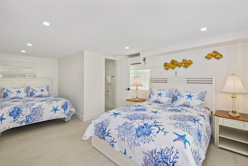 Santini House