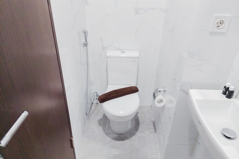 Cozy Living And Nice Studio At Pacific Garden Alam Sutera Apartment