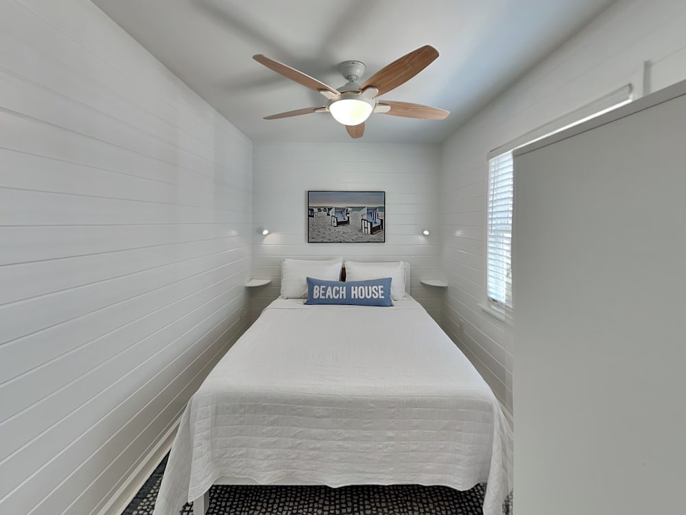 The Last Dollar Cottage by Topsail Realty
