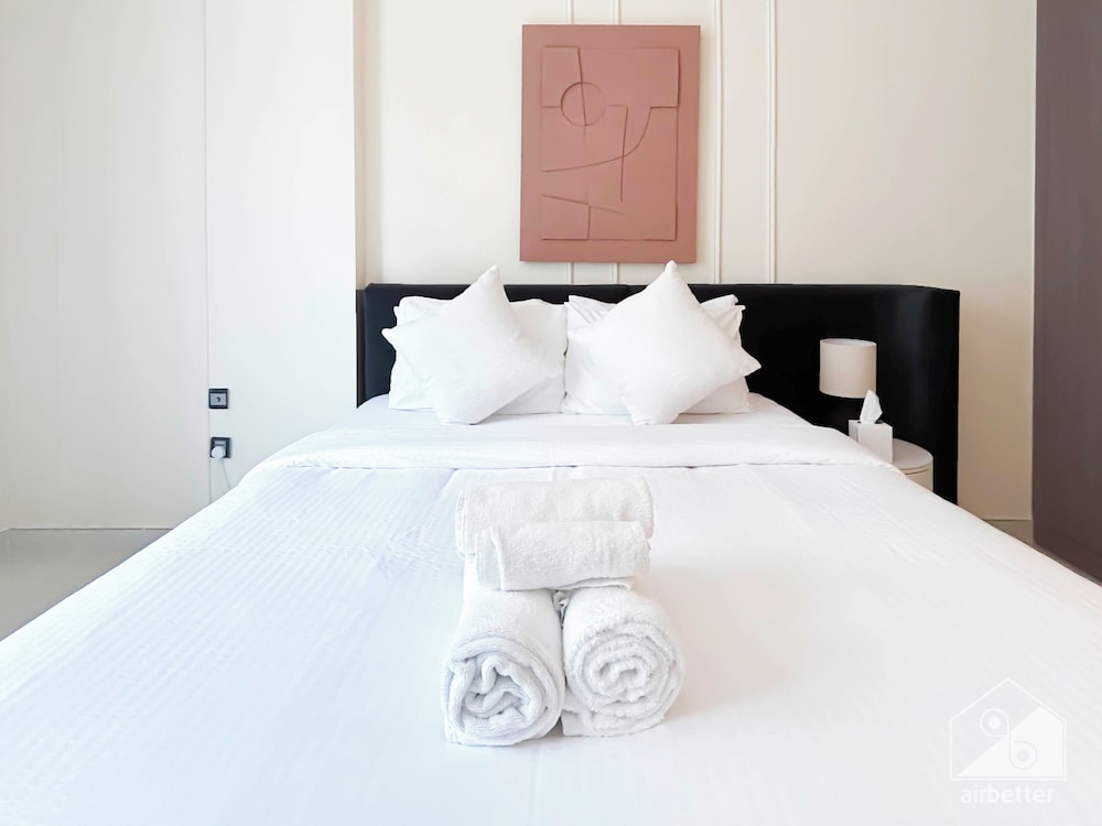 Your Perfect Meydan Getaway: 1B Polo Residence C3