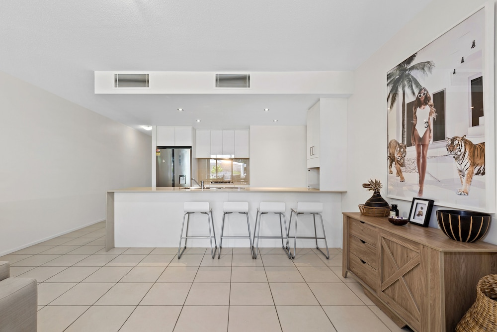 Drift South Holiday Apartments