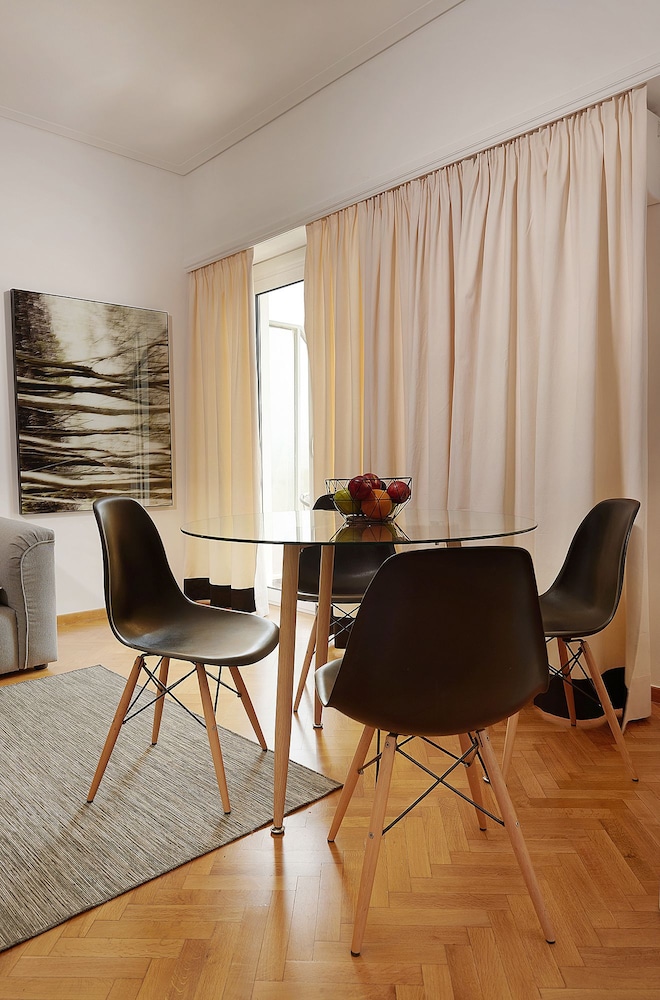 Parthenon Apartment