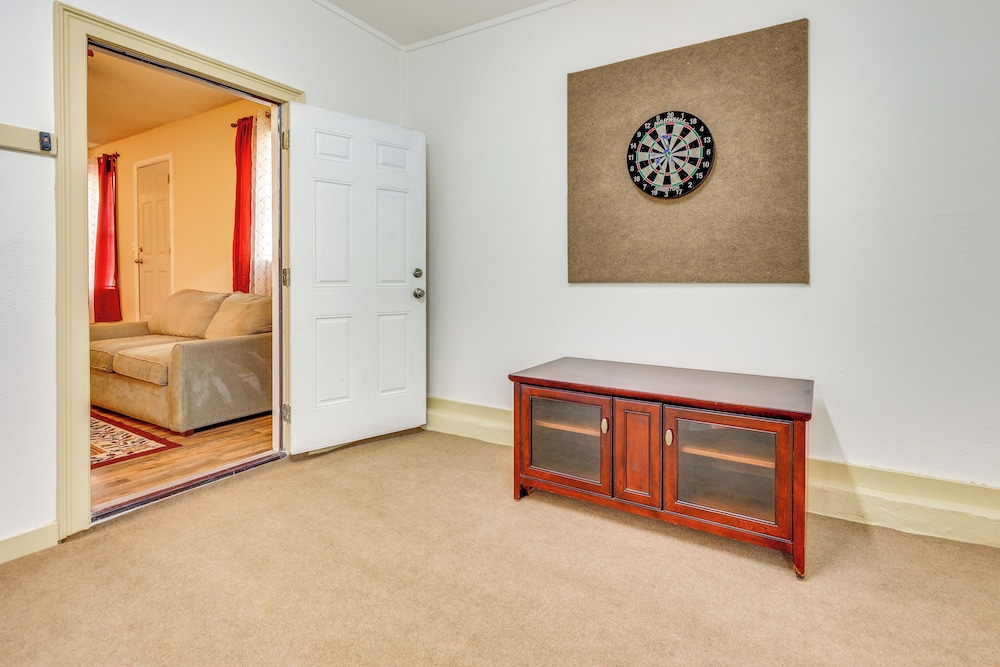 2 Mi to Dtwn: Home w/ Game Room in St Augustine!