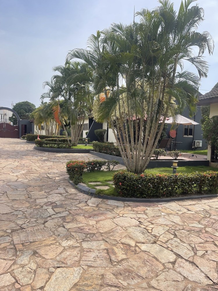 Traveller's Palm Court