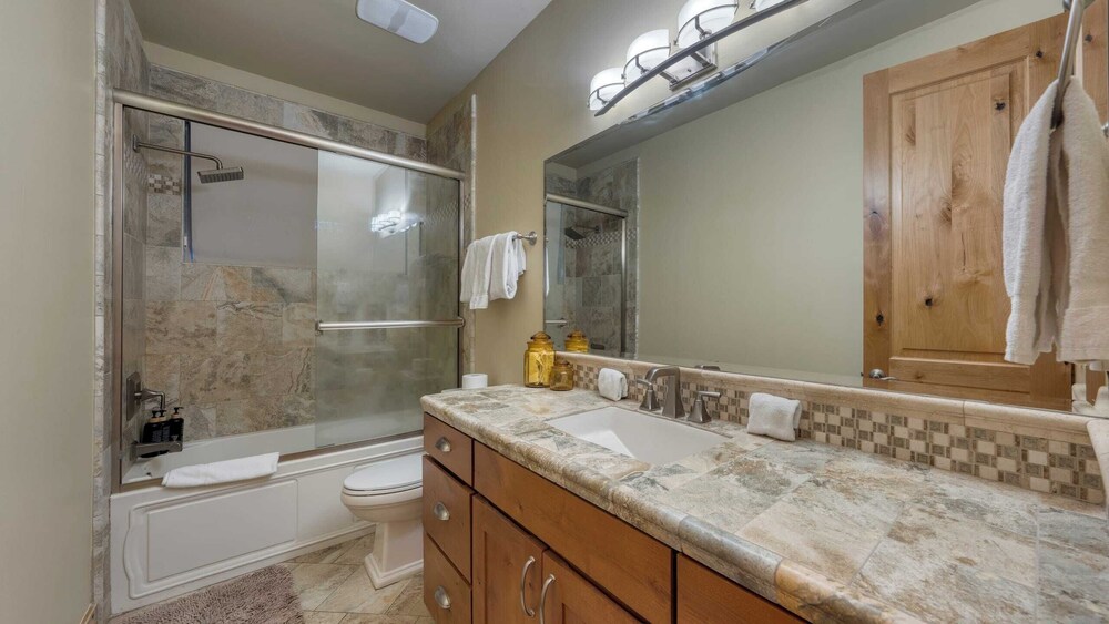 Cozy Tahoe Retreat w/ Hot Tub, Movie Room & Forest Views Tahoma Getaway by Avantstay