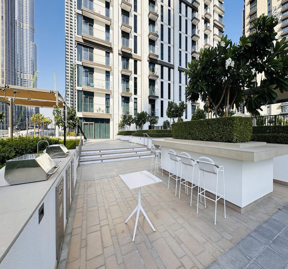 OYO HOME 1349 Burj Crown Luxury 1bed Apartment