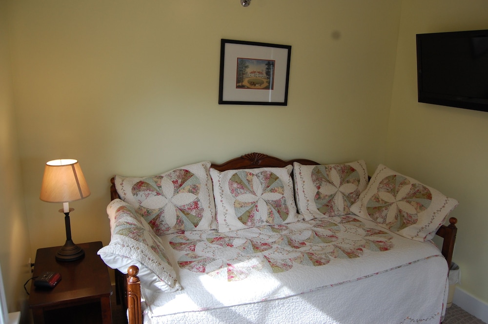 Cranmore Inn