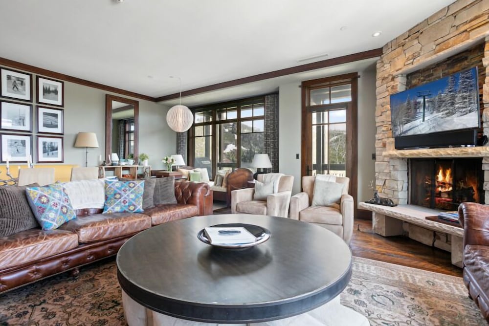 Arrowleaf Lodge- Three Bedroom Residence #307 3 Condo