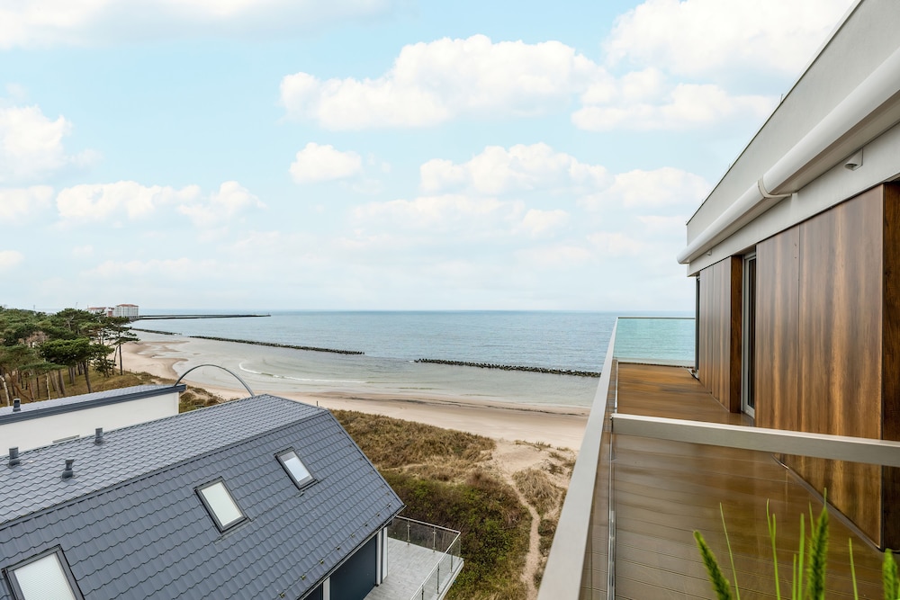 Blue Apartment With Sea View by Renters