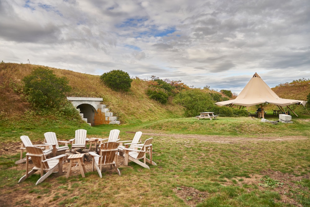Hotel Fortland Island Campground - Image 1