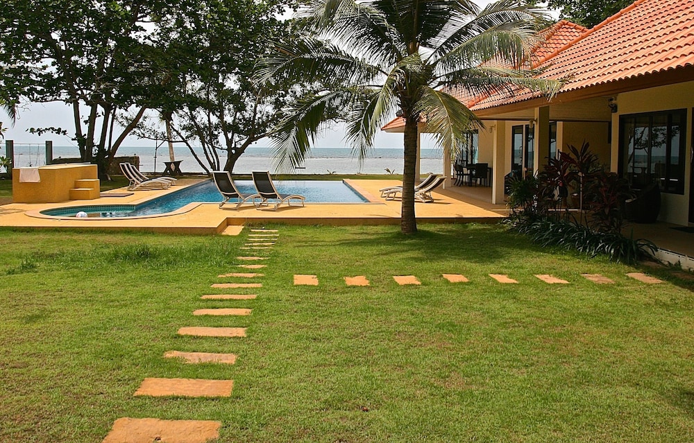 Heaven Beach Resort
