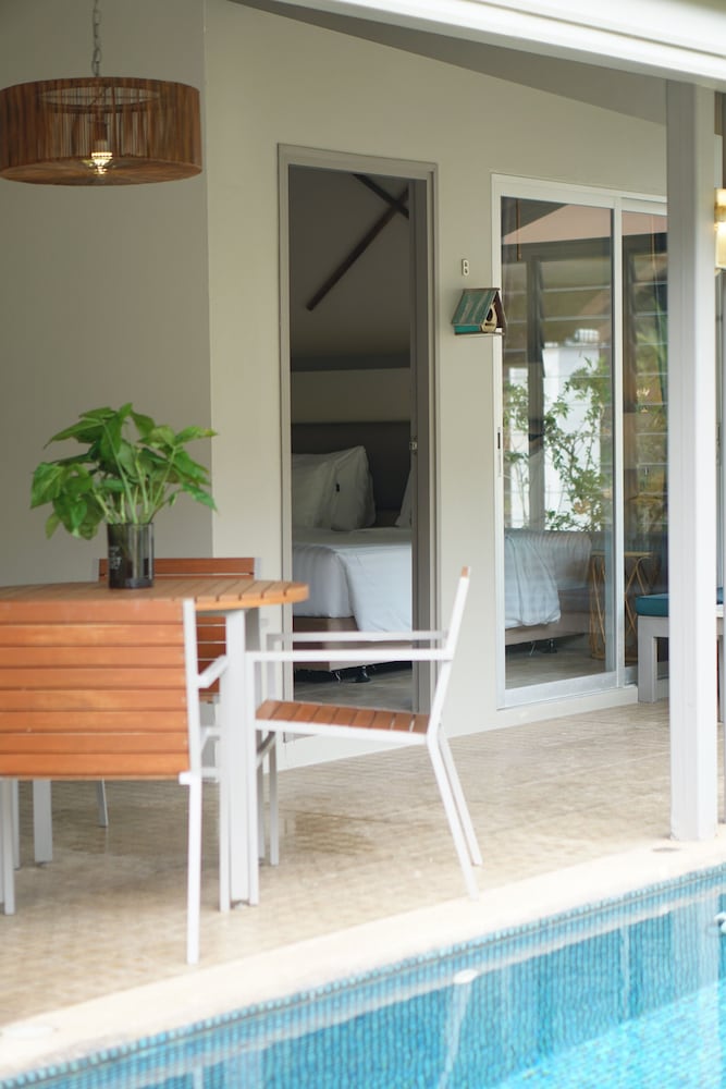 Casa Sakoo NaiThon Beach Villa