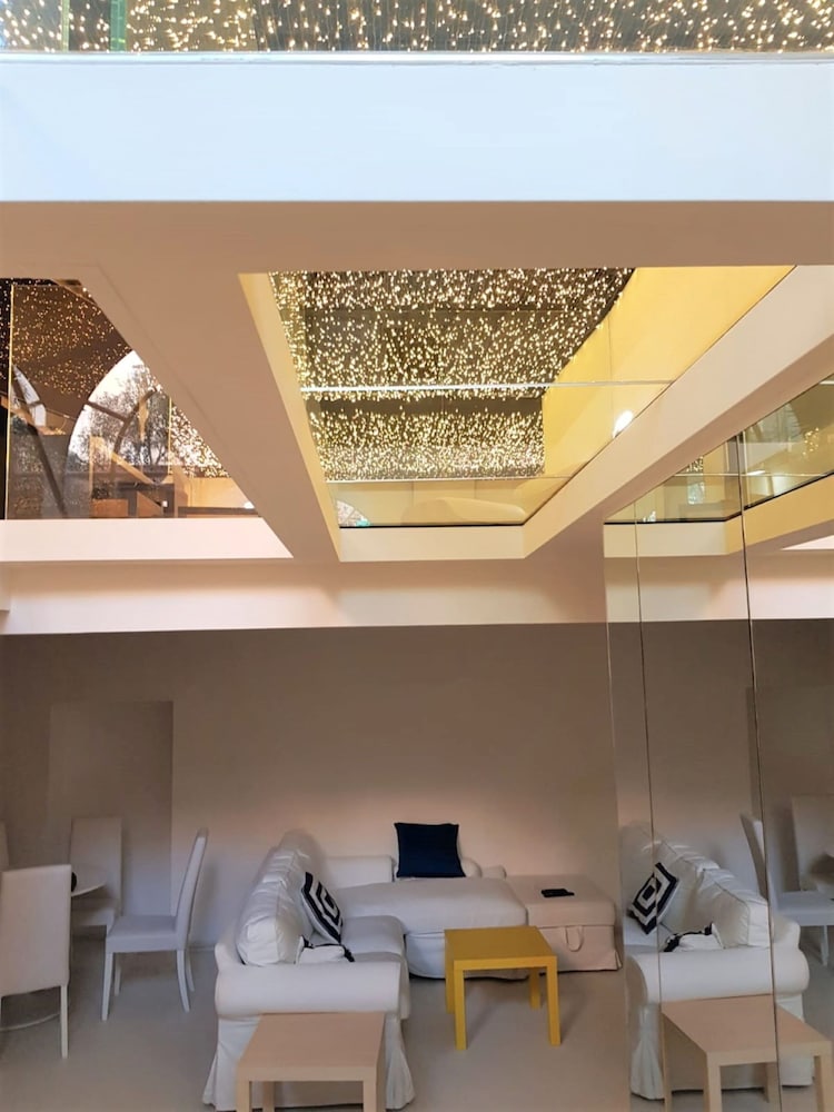 Designer Property Laid out Over 2 Floors In the Most Elegant Area Of Rome