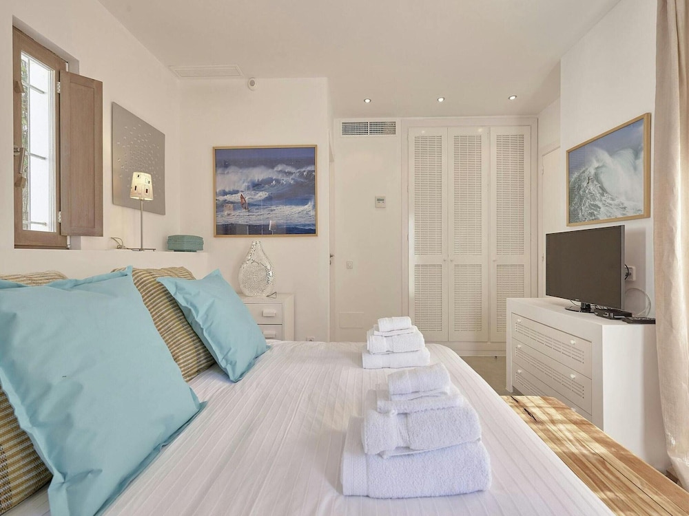 Holiday Home With Central Heating