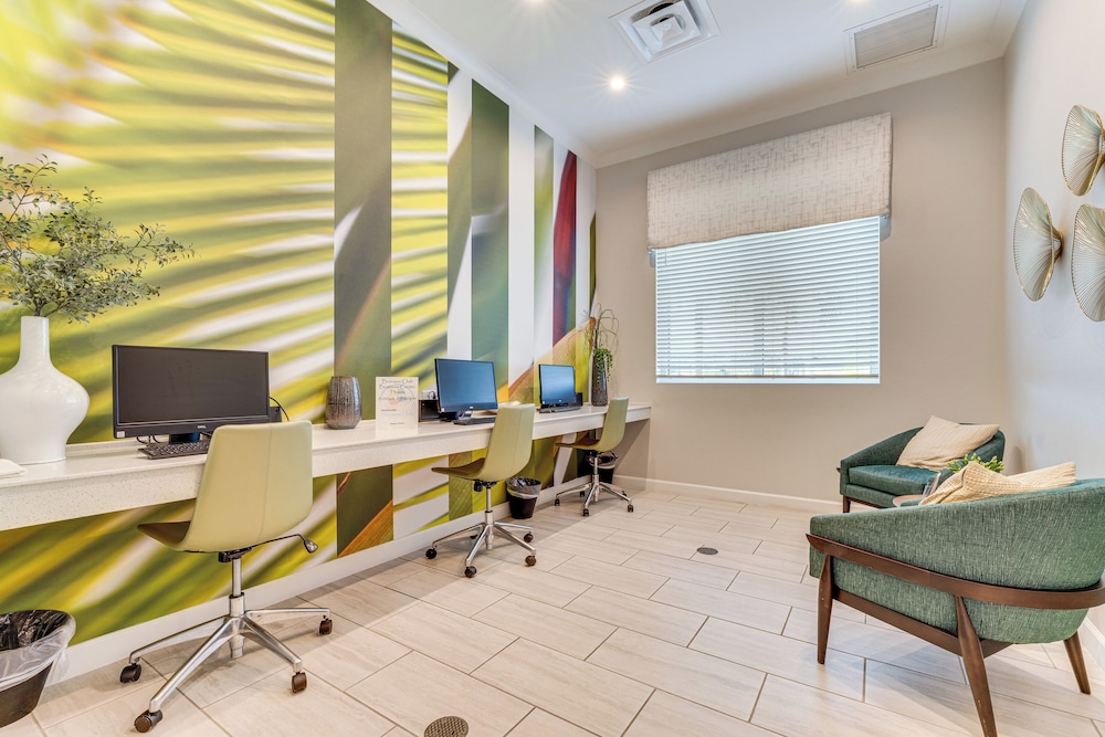 4 Mi to Old Town: Kissimmee Resort Home