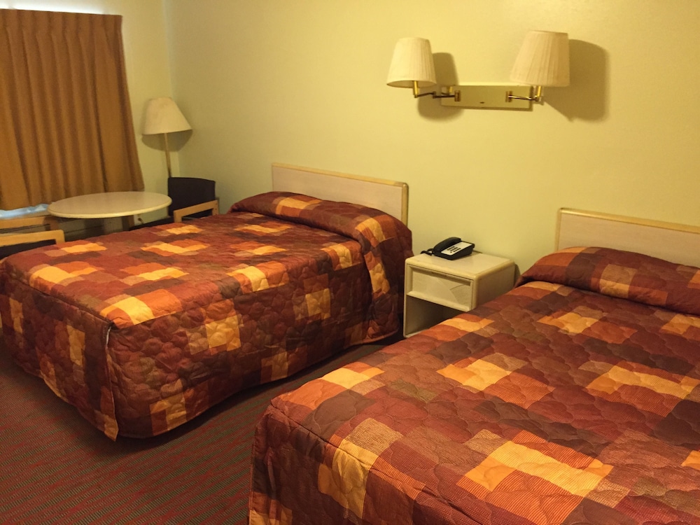 Sebring Vacations - Sebring Inn - Property Image 23
