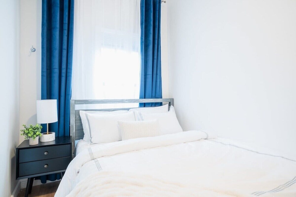 1435 UES Apartment