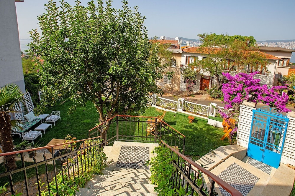 Mansion Milia