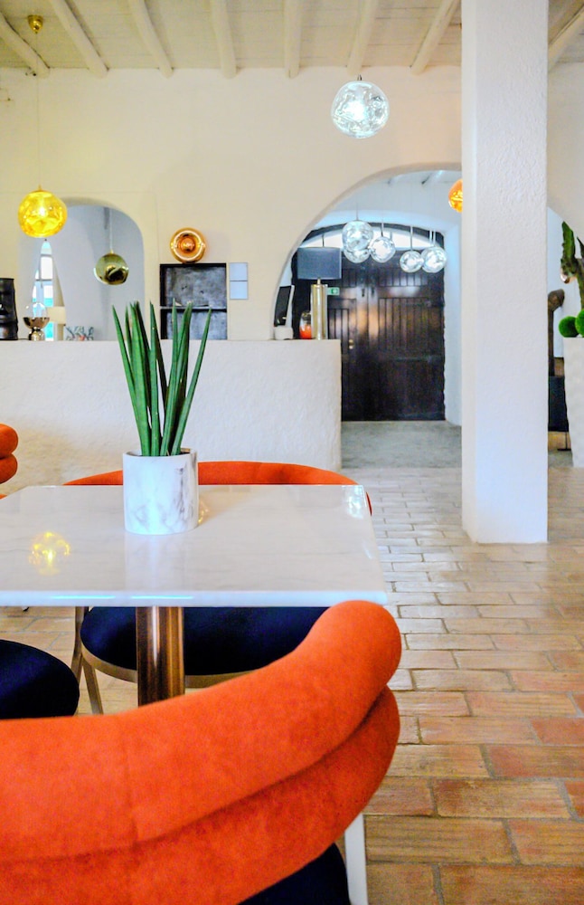 Bo Boutique Hotel & Hairshop