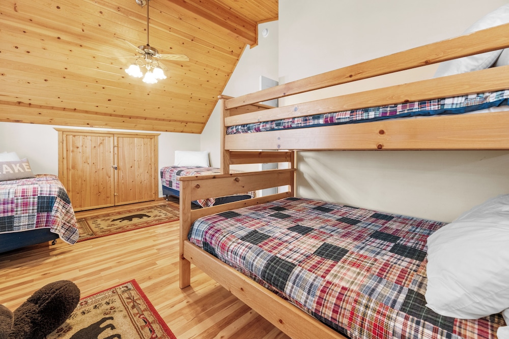Cubs Cabin