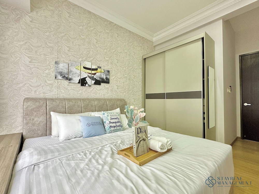 Country Garden Danga Bay Sea View Homestay by Stayrene