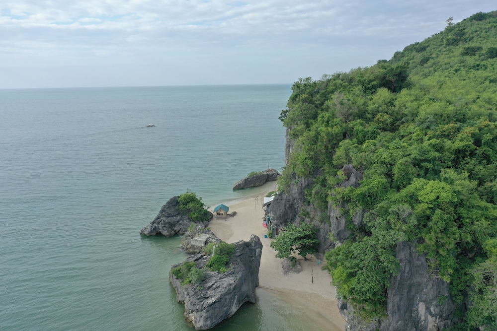 Borawan Island Resort by Cocotel view 5