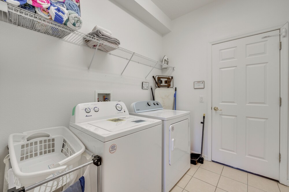11 Mi to Disney: Family-friendly Davenport Home