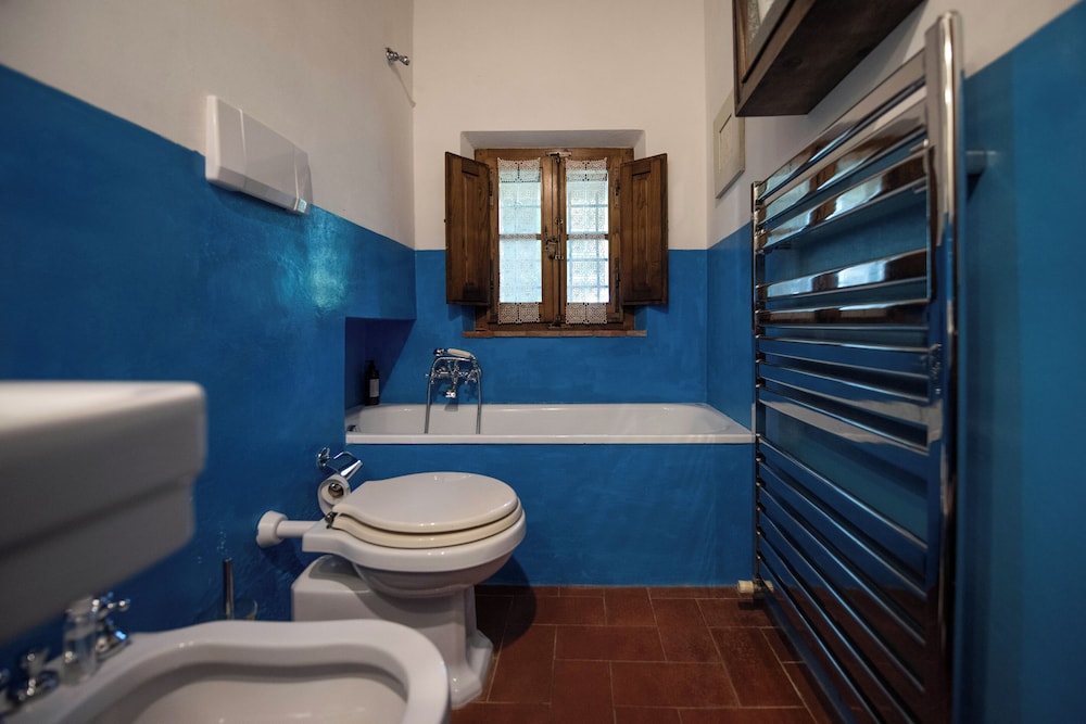 Green Hill Apt In Tuscan Countryside