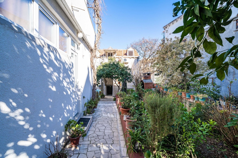 Dubrovnik Vacations - Studio Apartment Masa - Property Image 5