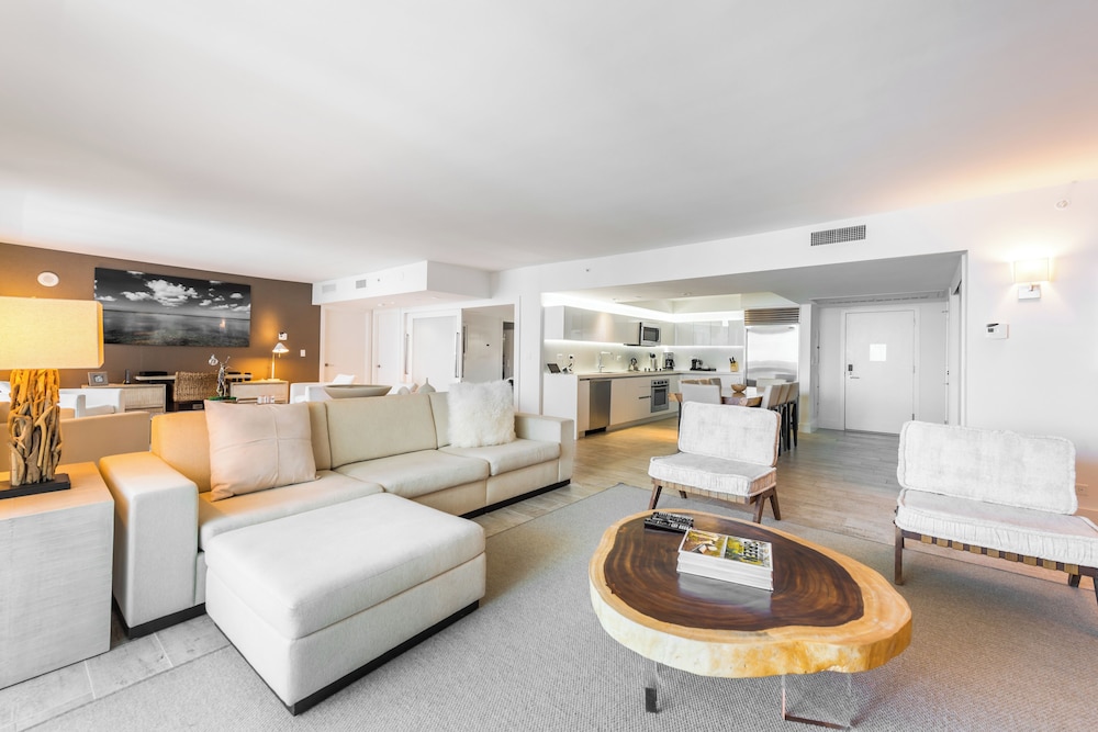 Luxury Vacation Rentals at 1 Hotel & Homes by LRMB