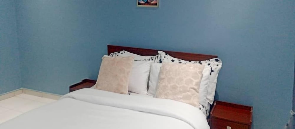 SNS Apartments