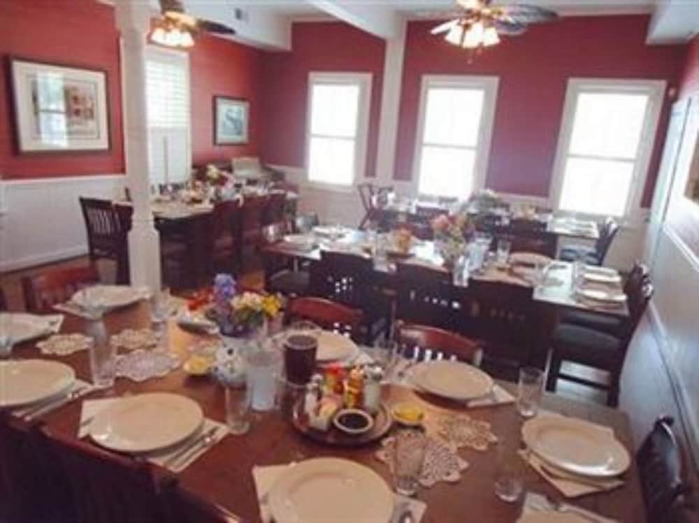 Florida House Inn