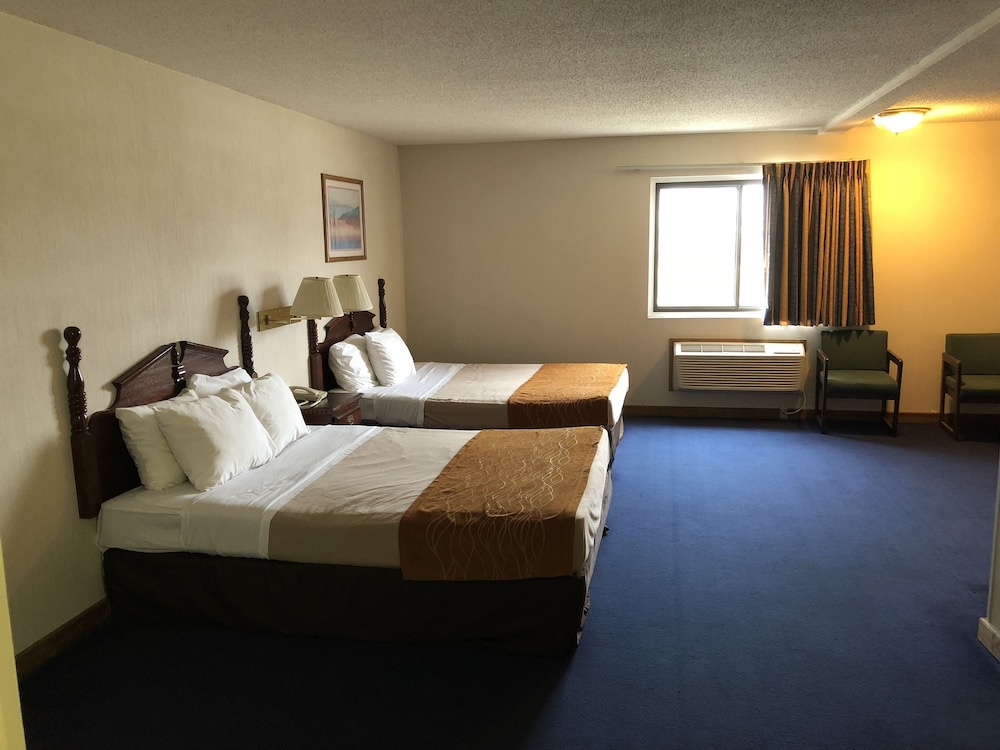 Denison Inn & Suites