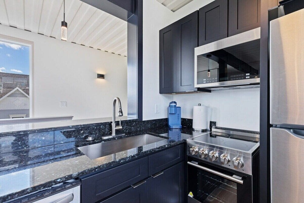 Indy Stadium Villas 711 T