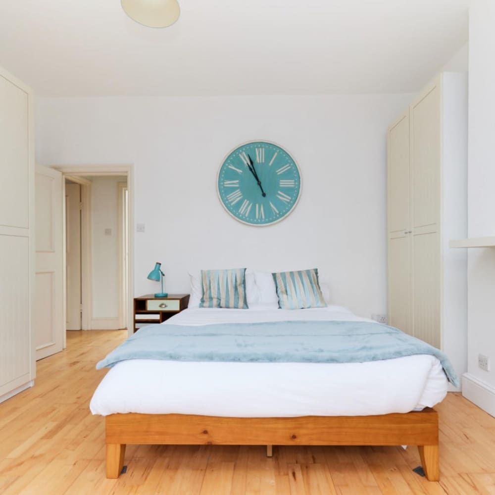 The Putney Hideout - Bright 1bdr Flat
