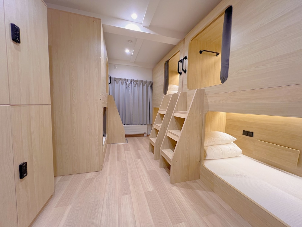 Snowball Hostel