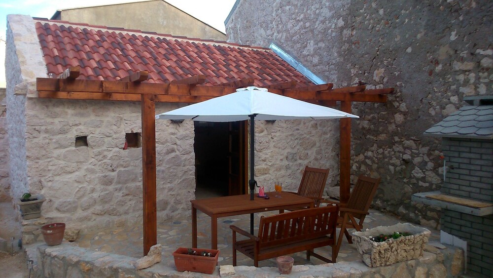 Apartments Petra view 4