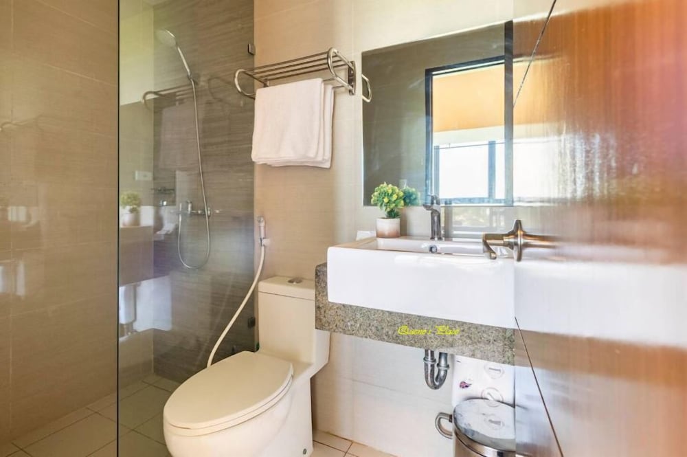 One Manchester Place 1BR Ocean View