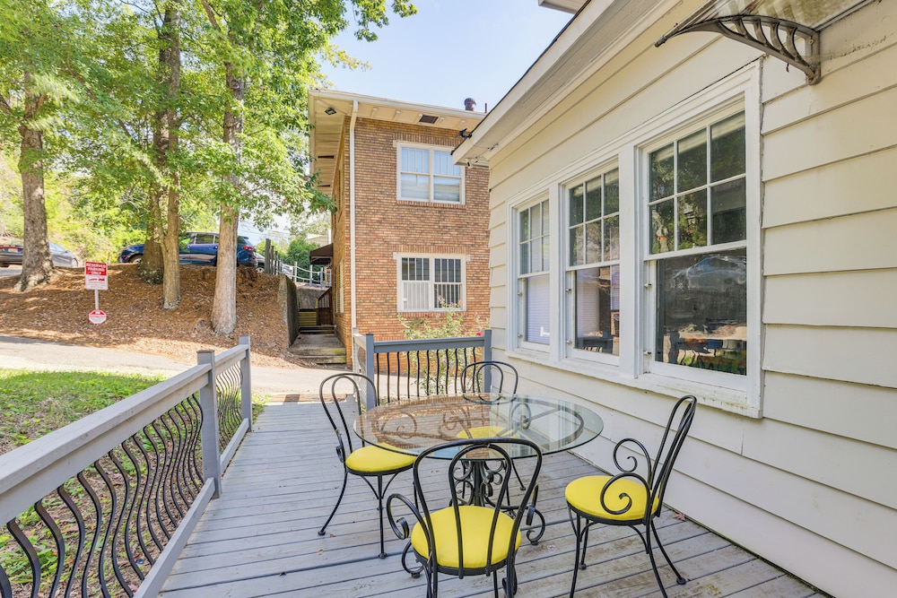 2 Mi to Dtwn: Stylish Urban Retreat in Birmingham