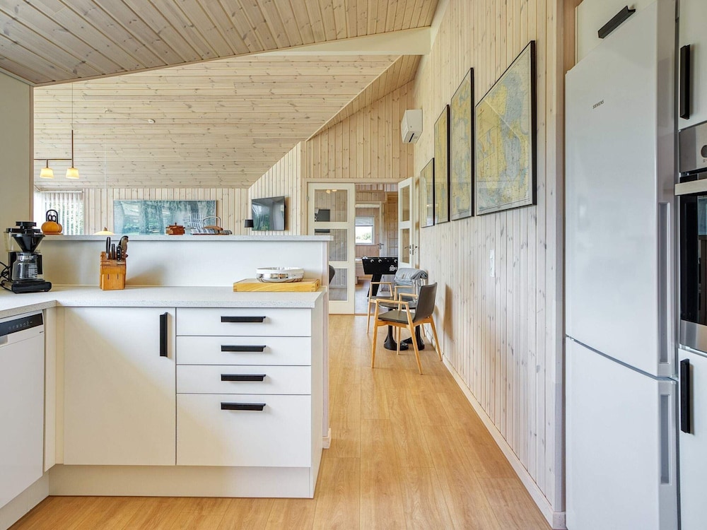 10 Person Holiday Home in Idestrup view 5