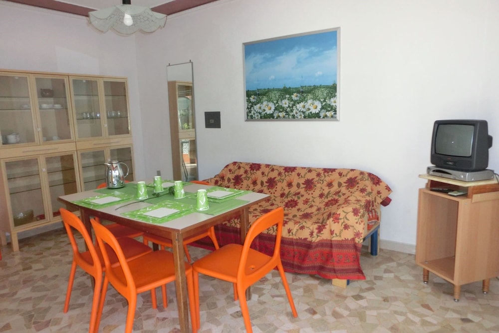 Wonderful Villa With Private Garden - Beahost view 5