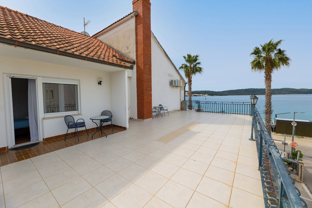 Villa Okruk