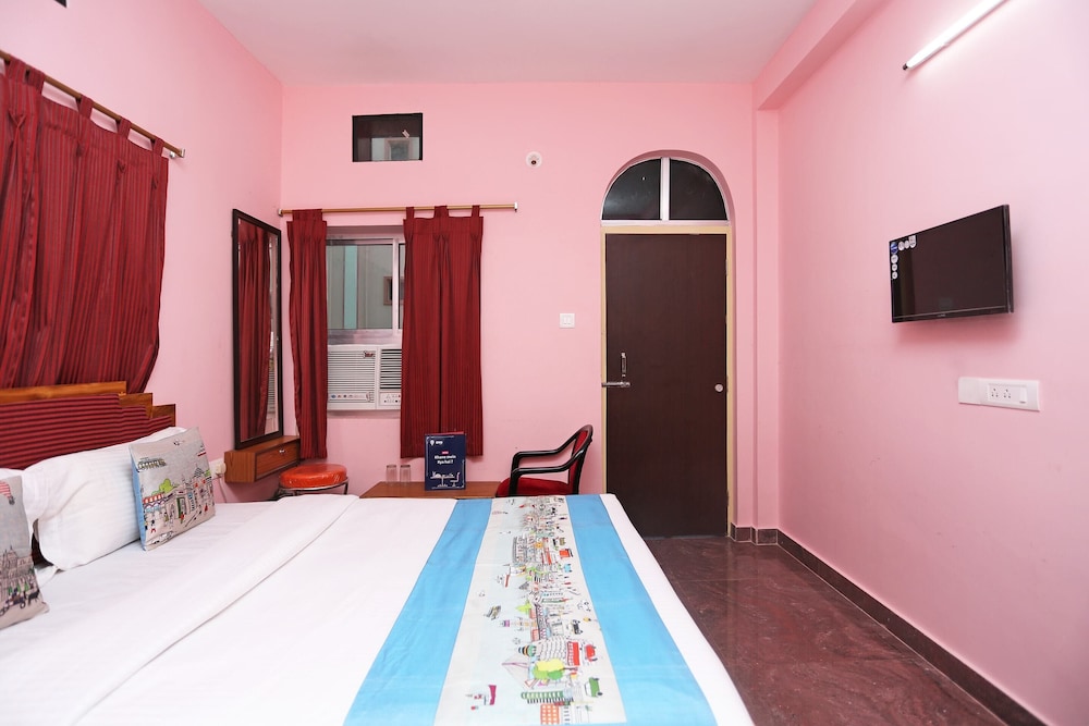 OYO 9090 Hotel Royal Annex