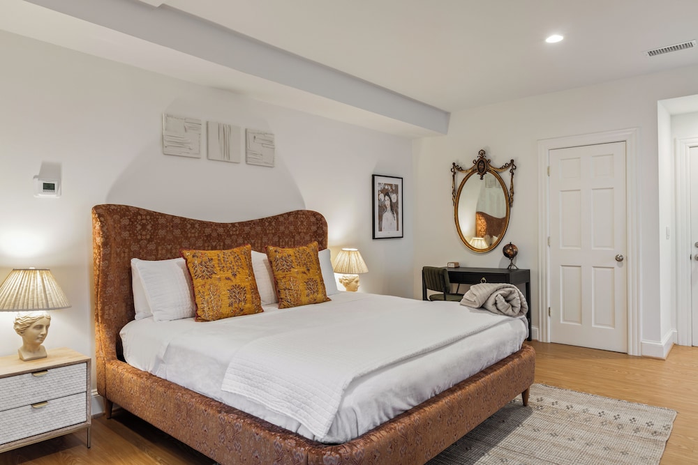 Swann House Historic Dupont Circle Inn