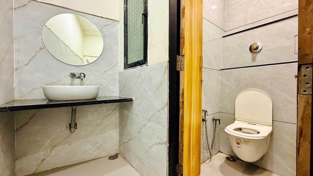 Hotel Raj Inn