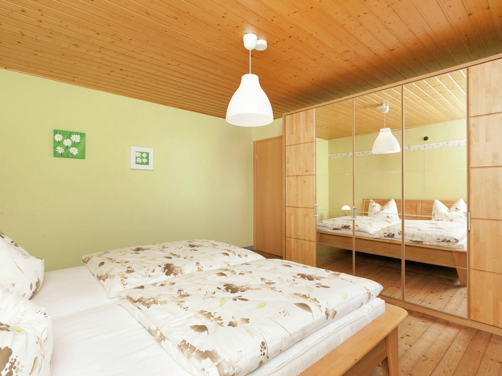Holiday Home Rodershausen Near Vianden Castle view 3