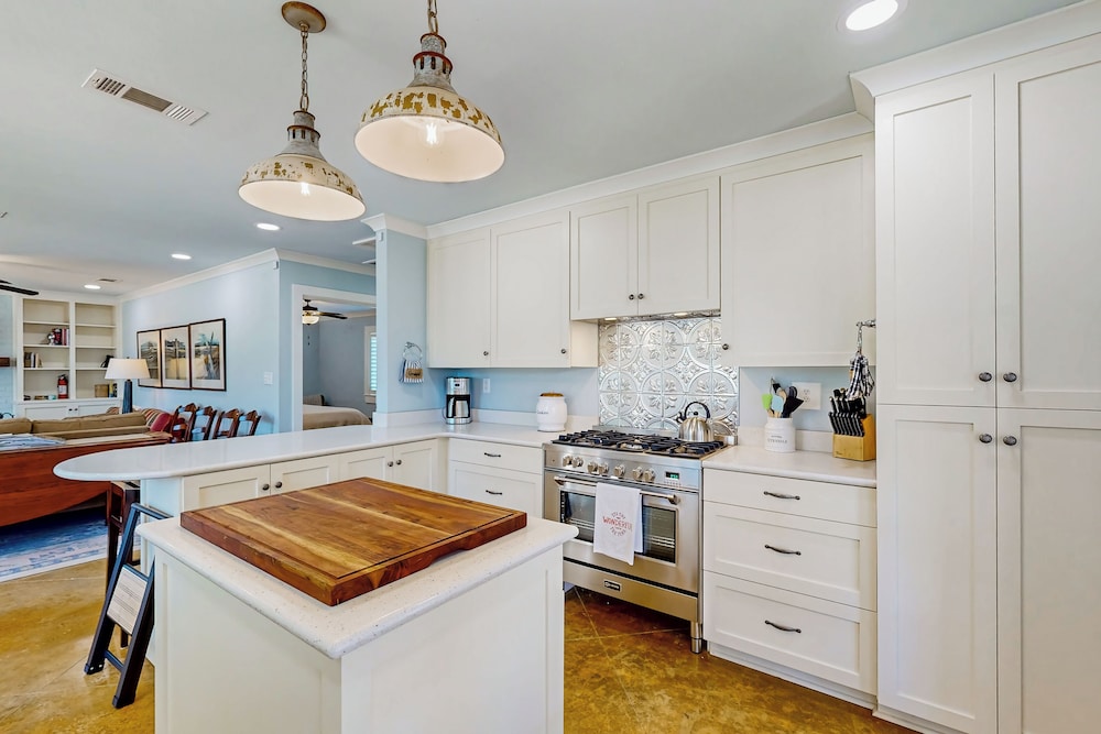 Dairy Cottage w/ Scenic Views, Outdoor Grilling