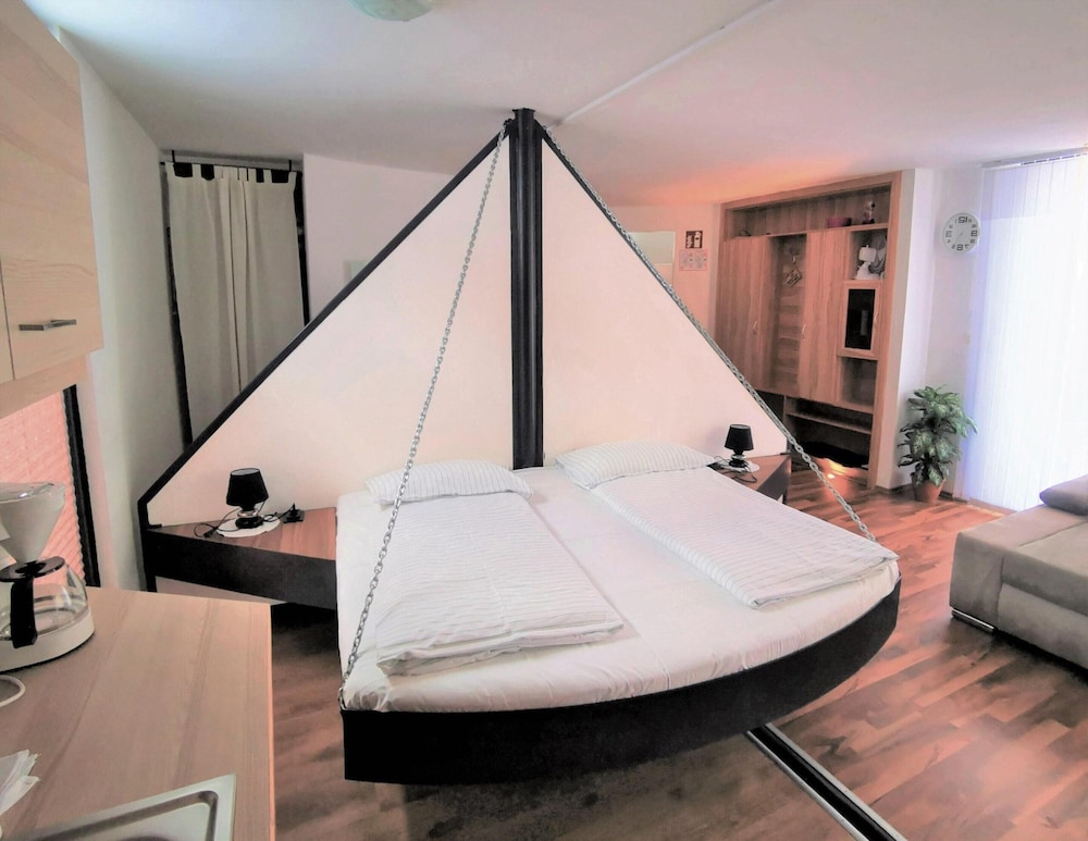Loft in Gaal Near Ski Slope & Hiking Trails