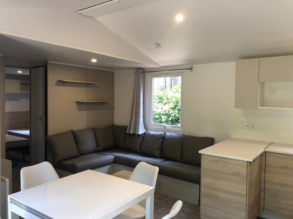 Chalet Near Antwerp & Family Fun at Bobbejaanland