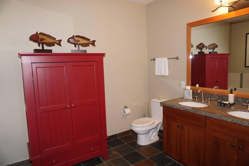 60 Carriage Way view 4